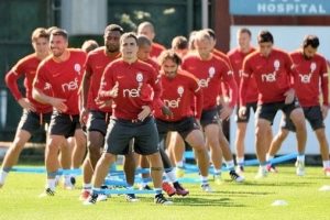 Galatasaray'da 3 ayrılık sinyali
