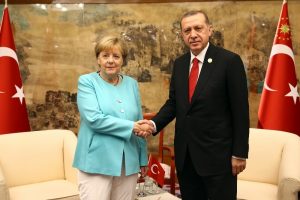 Erdoğan ile Merkel bir araya geldi