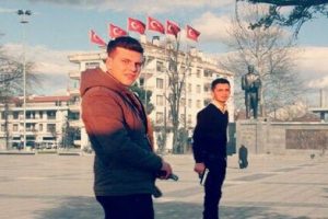 D&uuml;zceli gen&ccedil;lerden tepki &ccedil;eken paylaşım: "Hayır diyenleri bekliyoruz!'