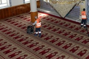 Bursa Yıldırım'da cami temizliği