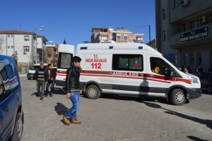 Baba oğul mahkeme yolunda saldırıya uğradı