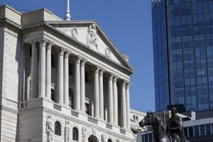 İngiltere Merkez Bankası faizi değiştirmedi