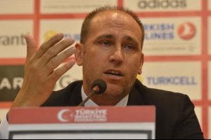 Harun Erdenay: ''Ataman Galatasaray'ı bırakacaktı''
