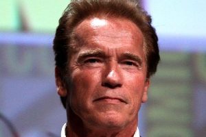 Schwarzenegger'dan Trump'a: İşini bana devret; insanlar rahat uyuyabilsin