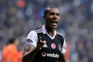 Marcelo'ya &ouml;vg&uuml; yağmuru