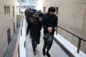 DEAŞ'a katılacaklardı Bursa'da yakalandılar