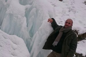 Soğuklar Hakkari'yi dondurdu