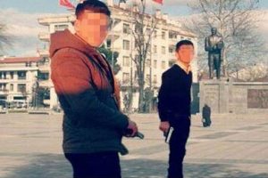 Silahlı 'hayır' pozunda flaş gelişme