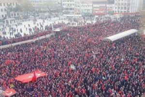 İstanbul Valiliği miting yapılacak alanları a&ccedil;ıkladı