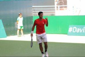 Davis Cup'ın ilk g&uuml;n&uuml;n&uuml; Cem ve Marsel galibiyetle tamamladı