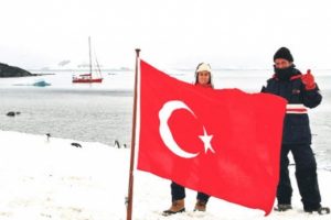 T&uuml;rkiye, Antarktika'ya &uuml;s kuruyor