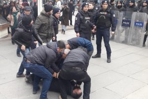 OHAL eylemine polis m&uuml;dahalesi: 3 g&ouml;zaltı