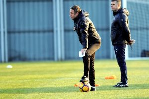 Bursaspor Teknik Direkt&ouml;r&uuml; Mutlu Top&ccedil;u: "Başarılı olan sahaya &ccedil;ıkar"