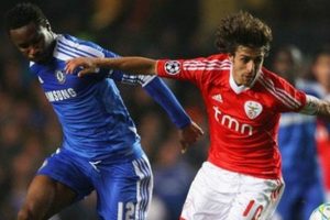 Aimar futbola geri d&ouml;n&uuml;yor