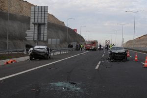 Osmangazi K&ouml;pr&uuml;s&uuml;'nde zincirleme kaza: 1 &ouml;l&uuml;, 4 yaralı
