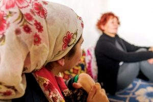 Ufak yaştaki kızlar ka&ccedil;ırılarak evlendiriliyor