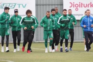Bursaspor tempo d&uuml;ş&uuml;rm&uuml;yor