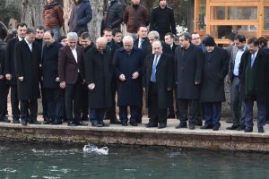 Bakan Elvan Balıklıg&ouml;l'&uuml; gezdi