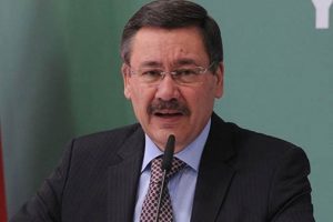 G&ouml;k&ccedil;ek: FET&Ouml;'c&uuml;lere acımamak gerekir
