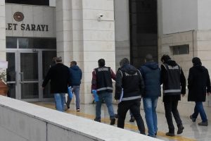 DEAŞ mensuplarının evlerinden FET&Ouml; kitapları &ccedil;ıktı