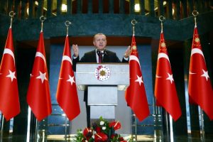 Referandum i&ccedil;in g&ouml;zler Erdoğan'da