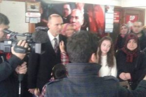 Demokrat Parti'de referandum krizi istifa getirdi