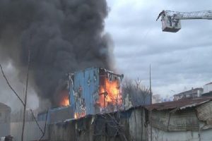İstanbul Ataşehir'de yangın