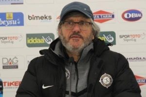 Ak&ccedil;ay: İki takımı da kutluyorum