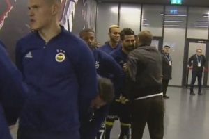 Caner Erkin, Fenerbah&ccedil;eli arkadaşlarıyla hasret giderdi