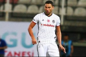 Beşiktaşlı Tosic'ten &ouml;z&uuml;r a&ccedil;ıklaması