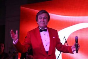 Erol Evgin eczacılarla buluştu!