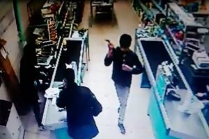 Soyguncu kardeşler trenle ka&ccedil;arken yakalandı