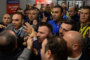 Fenerbah&ccedil;e'den su&ccedil; duyurusu!