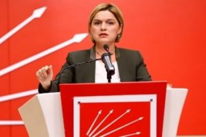 CHP S&ouml;zc&uuml;s&uuml; B&ouml;ke: Ekonomi felakete s&uuml;r&uuml;kleniyor