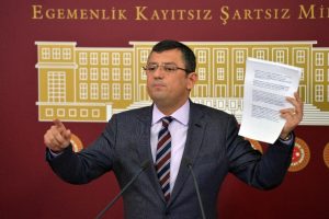 CHP Grup Başkanvekili &Ouml;zg&uuml;r &Ouml;zel'den referandum a&ccedil;ıklaması