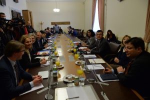 Venedik Komisyonundan CHP grubuna ziyarette bulundu
