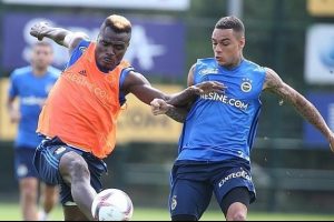 Gregory van der Wiel, her an Fenerbah&ccedil;e'den ayrılabilir