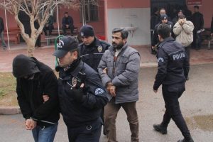 FET&Ouml; soruşturmasında 29 tutuklama