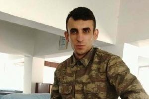 İzmir'de oyun masasında cinayet: 1 &ouml;l&uuml;, 1 yaralı