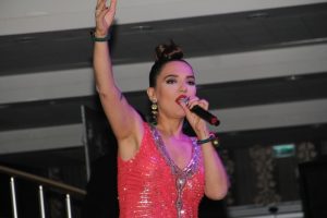 Demet Akalın'dan 'sigara' isyanı
