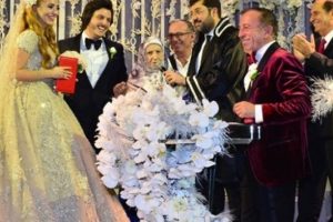 Ali Ağaoğlu kızına bir d&uuml;ğ&uuml;n de Bursa'da yapacak