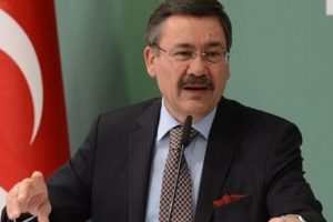 Melih G&ouml;k&ccedil;ek'ten &Ccedil;anakkale depremi i&ccedil;in olay iddia