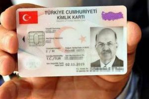 Yeni kimlik kartını kaybeden 30 lira &ouml;deyecek!