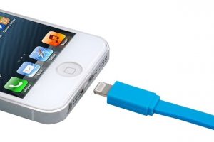 Apple'a yeni bağlantı kablosu geliyor