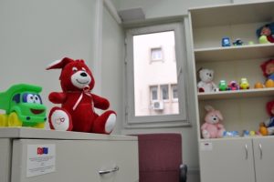 Adana'da &ccedil;ocuklar i&ccedil;in hem oyun hem ifade odası