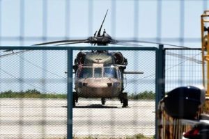 Helikopterle Yunanistan'a ka&ccedil;an darbeciler 4 askeri almamış