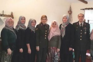 Bursa'da jandarmadan kadın derneğine ziyaret