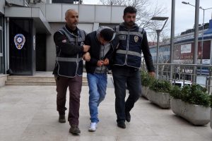 Bursa'da kadına taciz ve darp g&uuml;venlik kamerasında