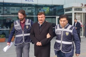FET&Ouml;'n&uuml;n s&ouml;zde Karab&uuml;k imamı g&ouml;zaltına alındı