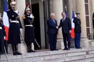 Filistin Devlet Başkanı Abbas, Elysee'de